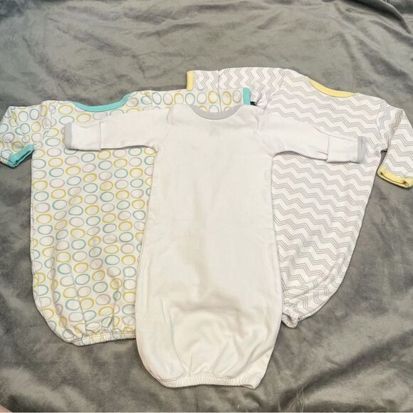 Set of 3 Luvable Friends Sleeper Gowns - Picture 2 of 3